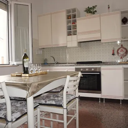 דירה Casa Flora *